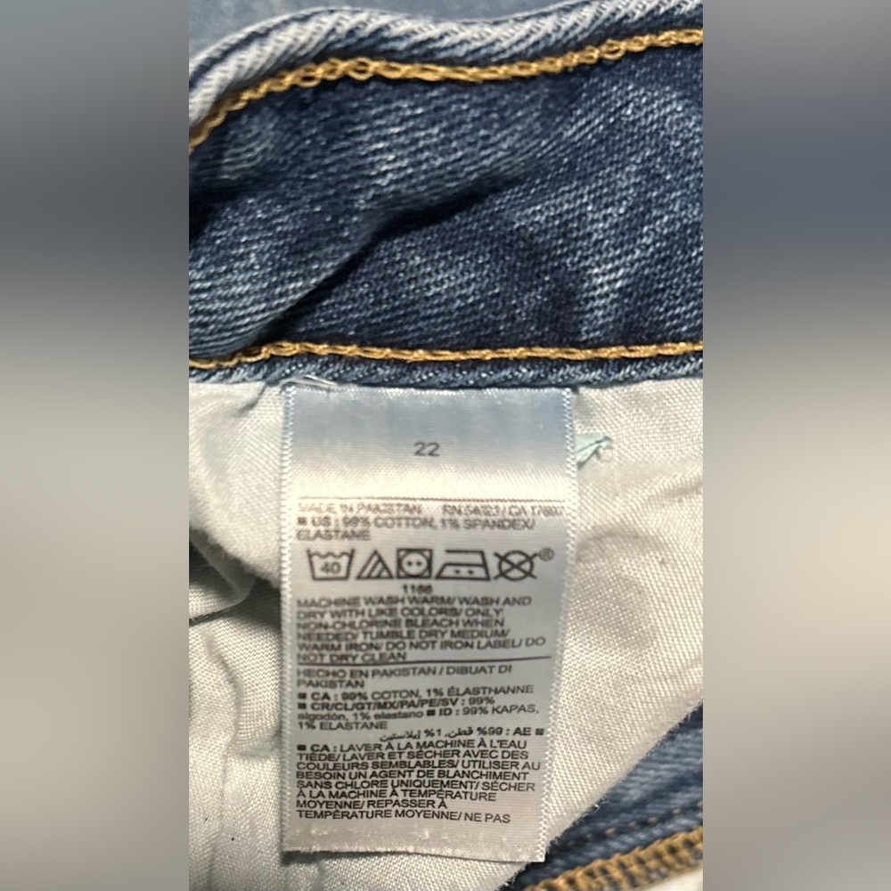 Old Navy Blue Hi-Rise O.G. Straight Cuffed Jean Shorts - Picture 8 of 9
